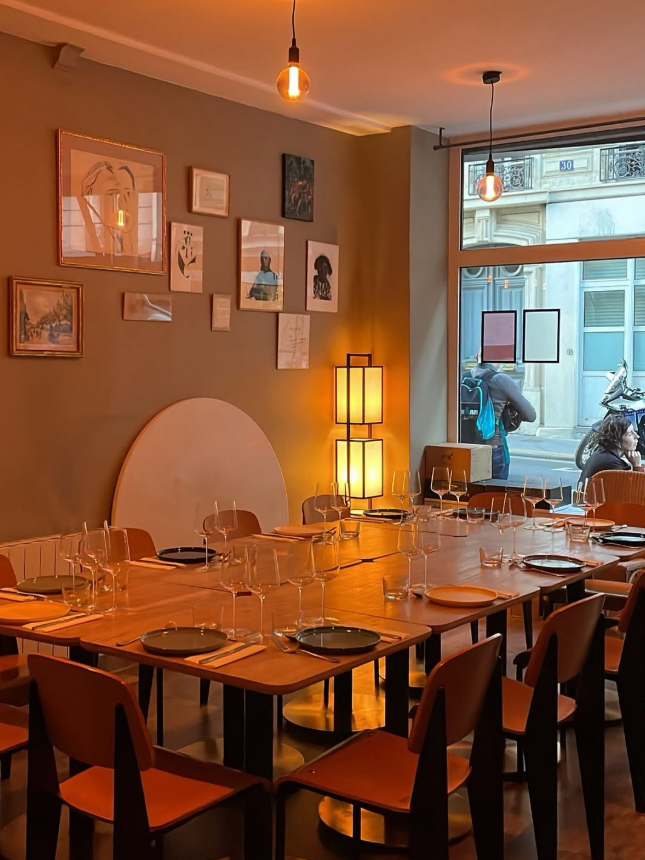 6 Best Places to Drink Natural Wine in Paris By the Glass (2026)