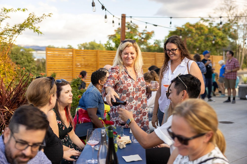 DECANT Napa Bottle Shop & Bar