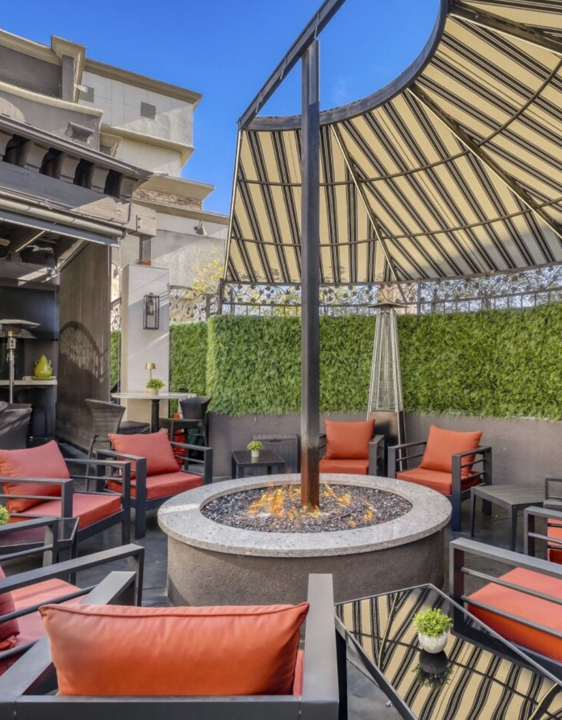 Ferraro’s Ristorante and Wine Bar