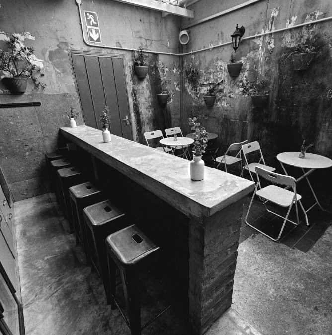 Mr Pants Wine Bar