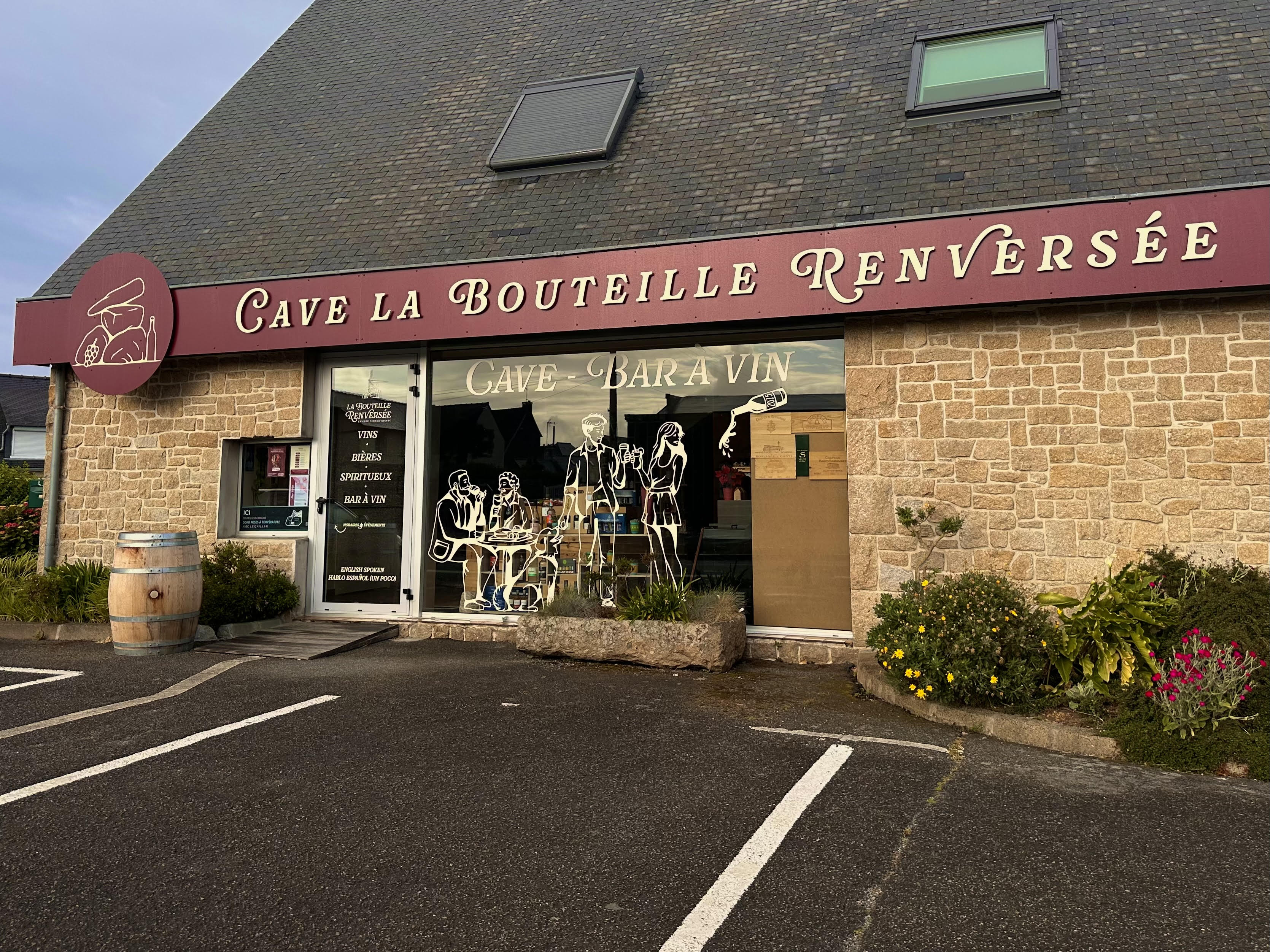 La Bouteille Renversée