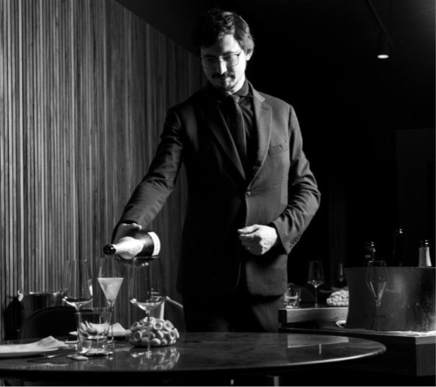 Image-venue_229546033401_xn087shzs99_sommelier_image.png