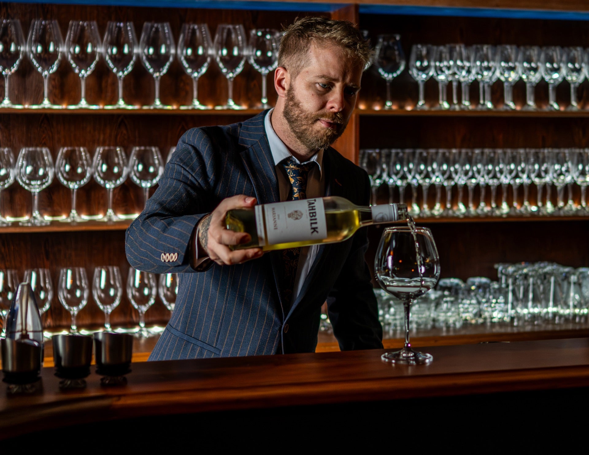 Image-venue_233133375737_m1qrjnuy2sq_sommelier_image.jpeg