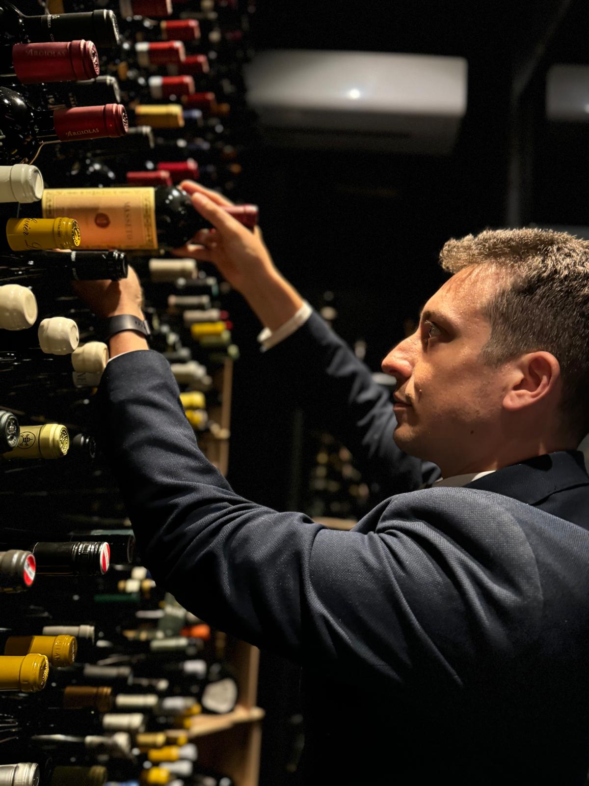 Image-venue_233821143289_5nr9dyeuqvw_sommelier_image.jpg